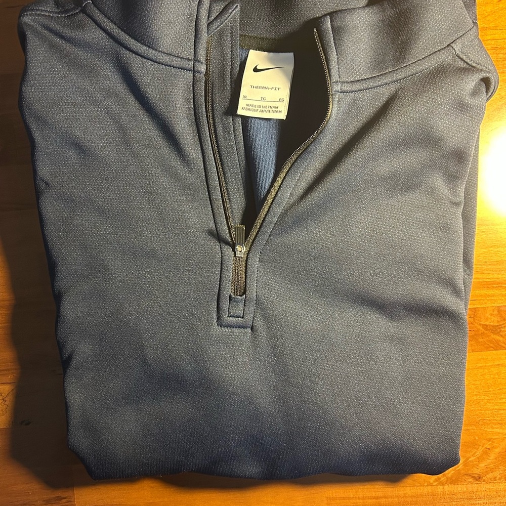 Nike Men's Gray Zip-Up Sweater